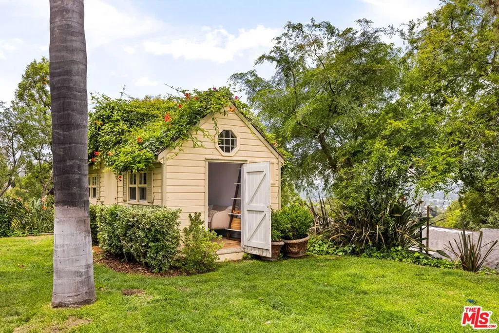 11531 Amanda Drive, Studio City, California 91604 home-pic-45